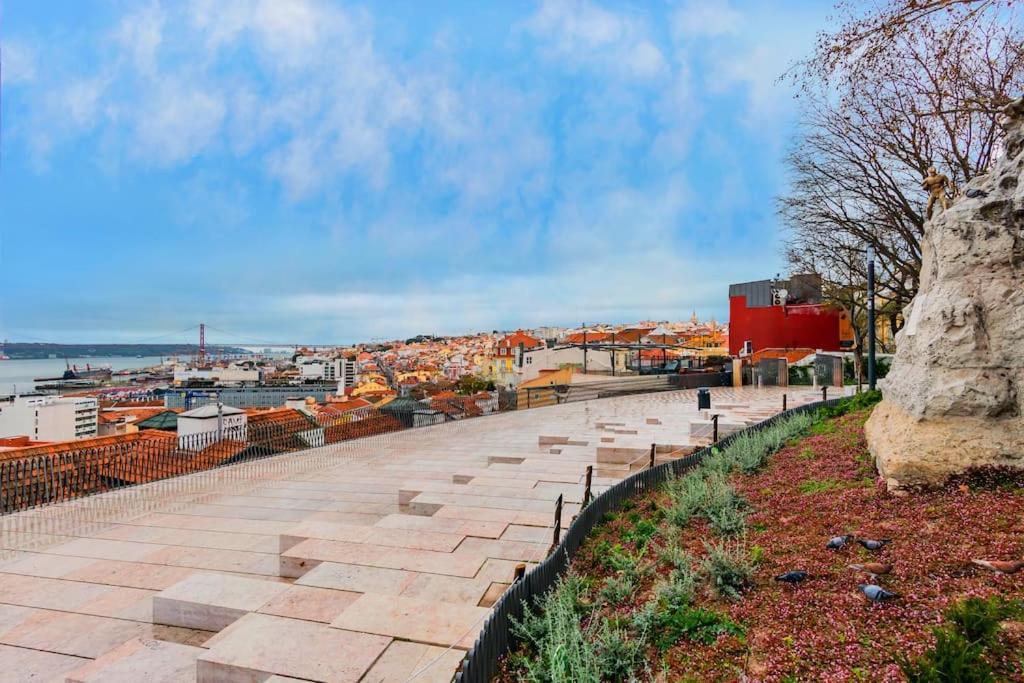 Bica'S River View Duplex Lisbona Esterno foto